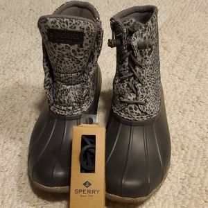 Sperry duck boots. Size 7.5M